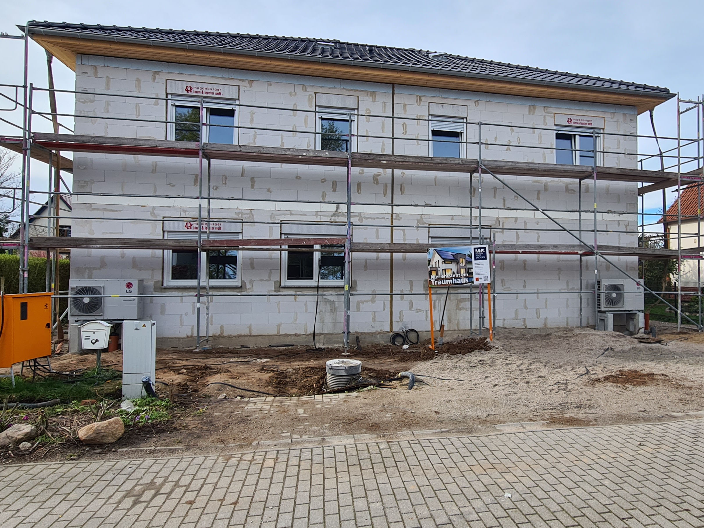 Foto 8 - Aufbau eines Hauses nach Abriss